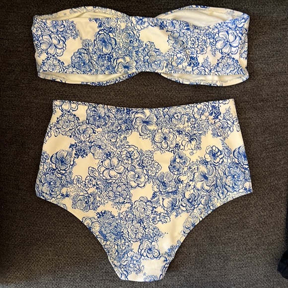 AMERICAN APPAREL blue & white bikini - Picture 2 of 6